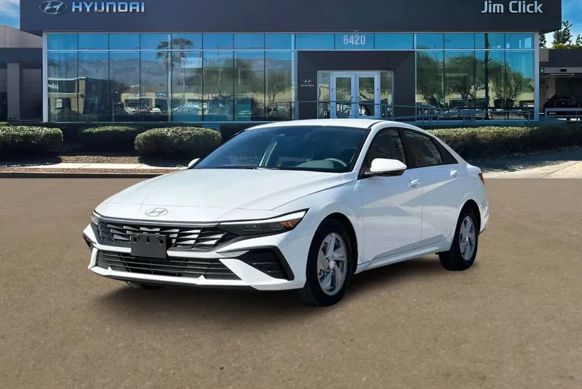 2025 Hyundai Elantra SE photo 1