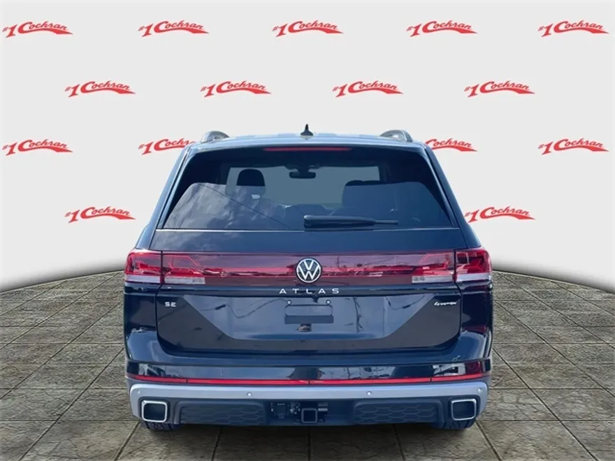 2025 Volkswagen Atlas Peak Edition SE photo 1