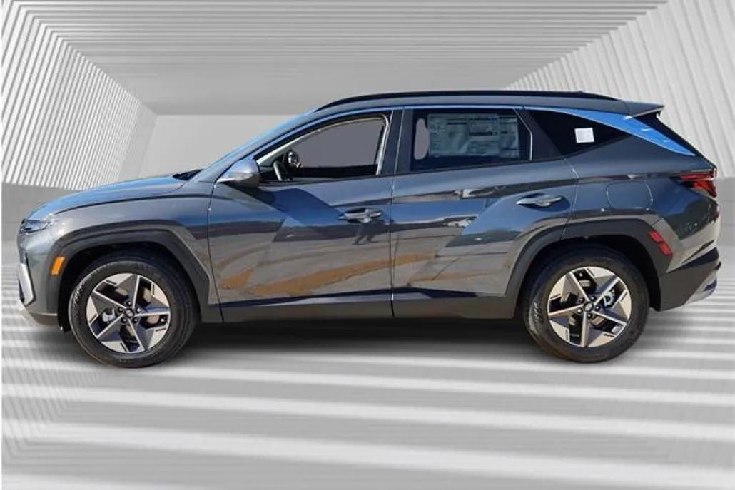 2026 Hyundai Tucson SEL photo 1