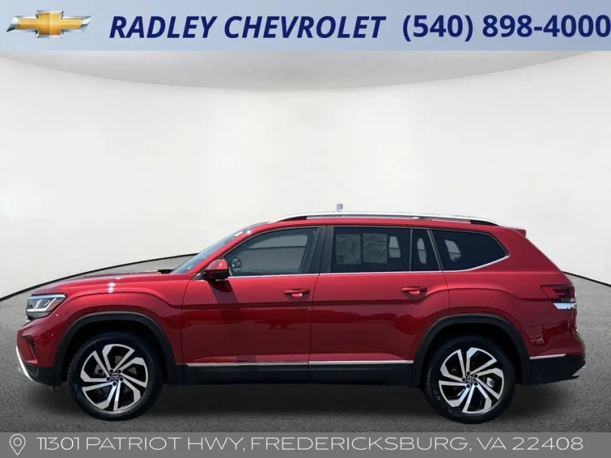 2022 Volkswagen Atlas SEL photo 1