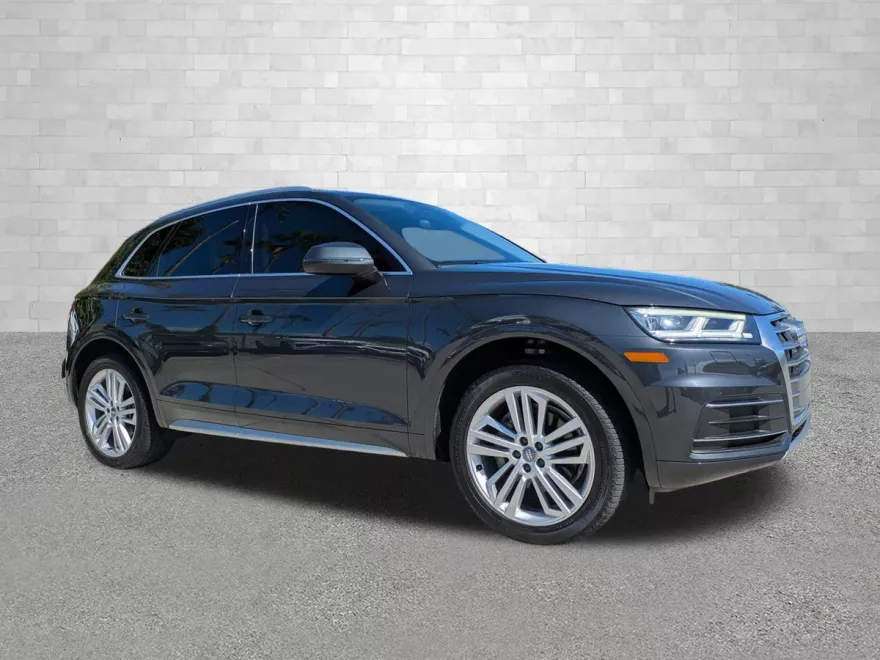 2020 Audi Q5 Premium Plus photo 1