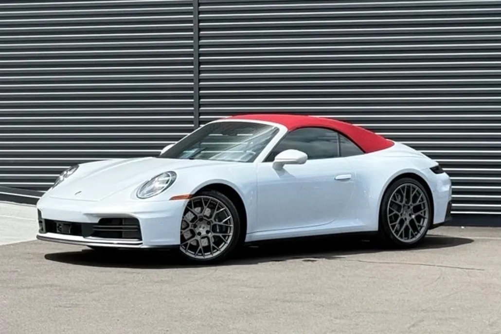 2025 Porsche 911 photo 1