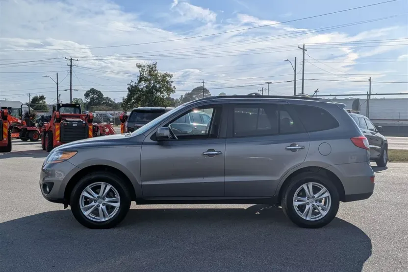 2011 Hyundai Santa Fe Limited photo 1
