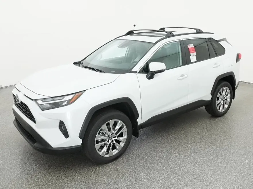 2025 Toyota RAV4 XLE Premium photo 1