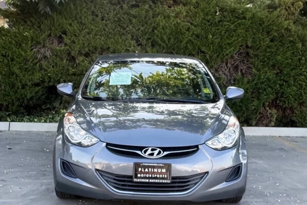 2013 Hyundai Elantra GLS photo 1