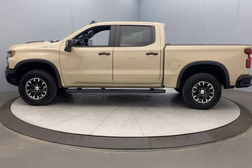 2023 Chevrolet Silverado 1500 ZR2 photo 1