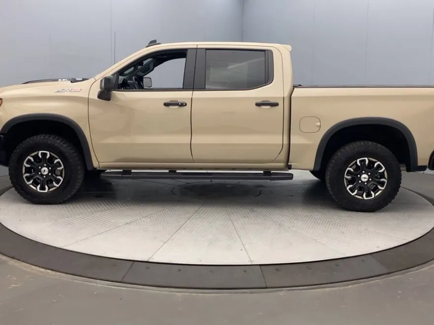 2023 Chevrolet Silverado 1500 ZR2 photo 1