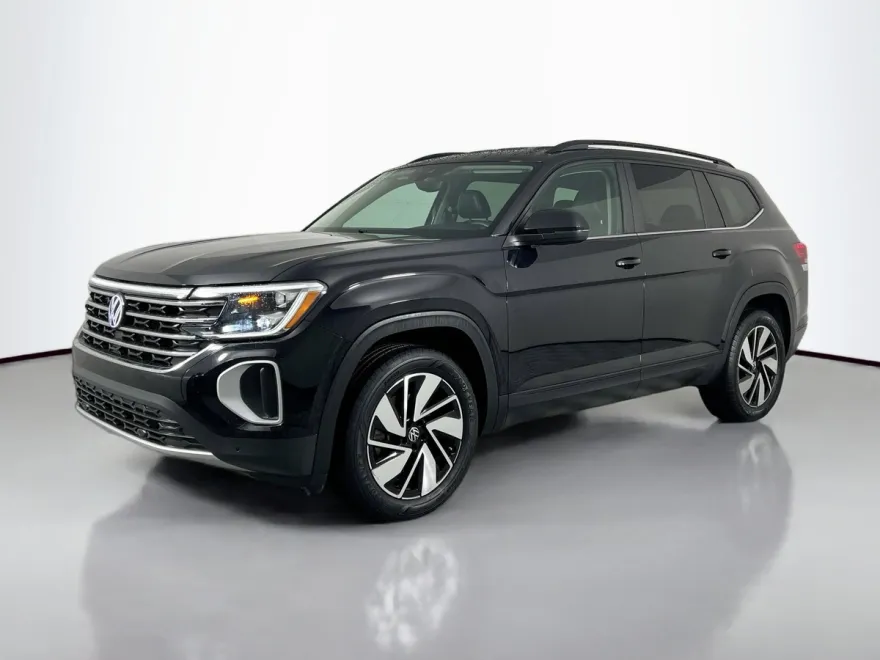 2024 Volkswagen Atlas SE Technology photo 1