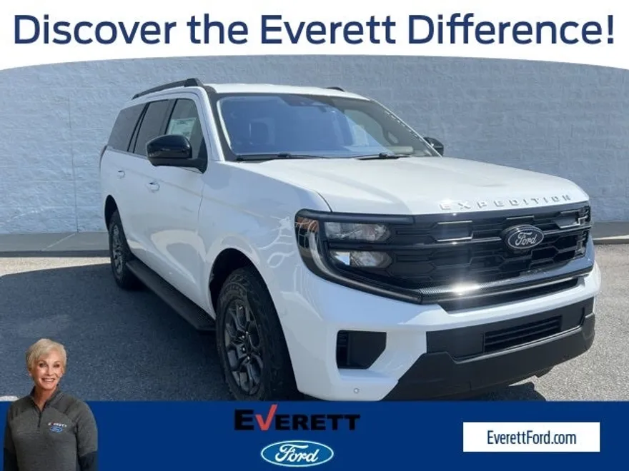 2025 Ford Expedition photo 1