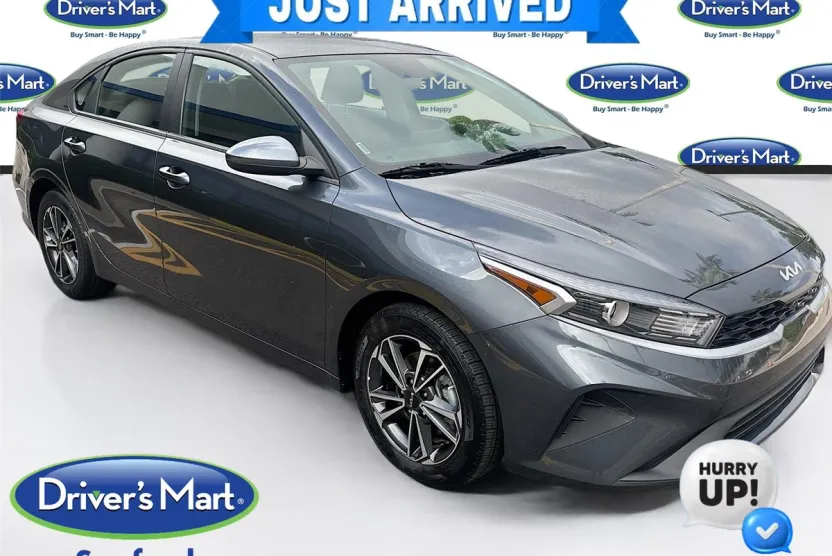 2024 Kia Forte LXS photo 1