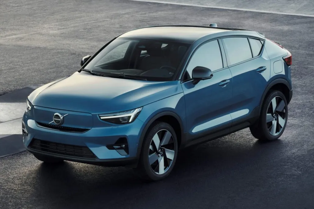 2023 Volvo C40 Recharge Ultimate photo 1