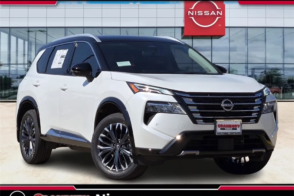 2026 Nissan Rogue Platinum photo 1