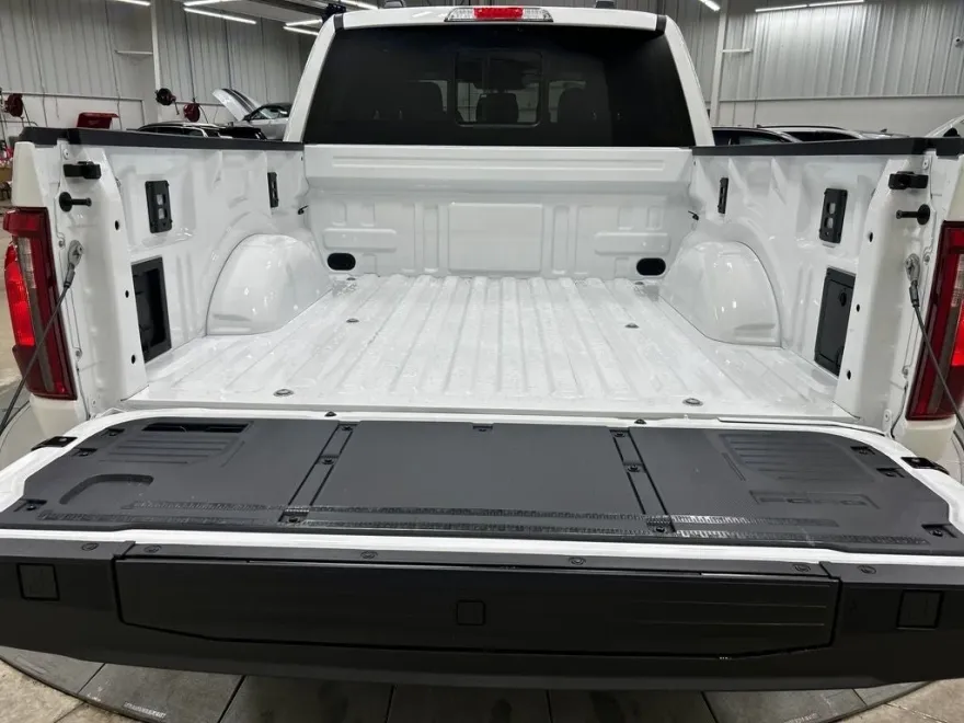 2025 Ford F-150 XLT photo 27
