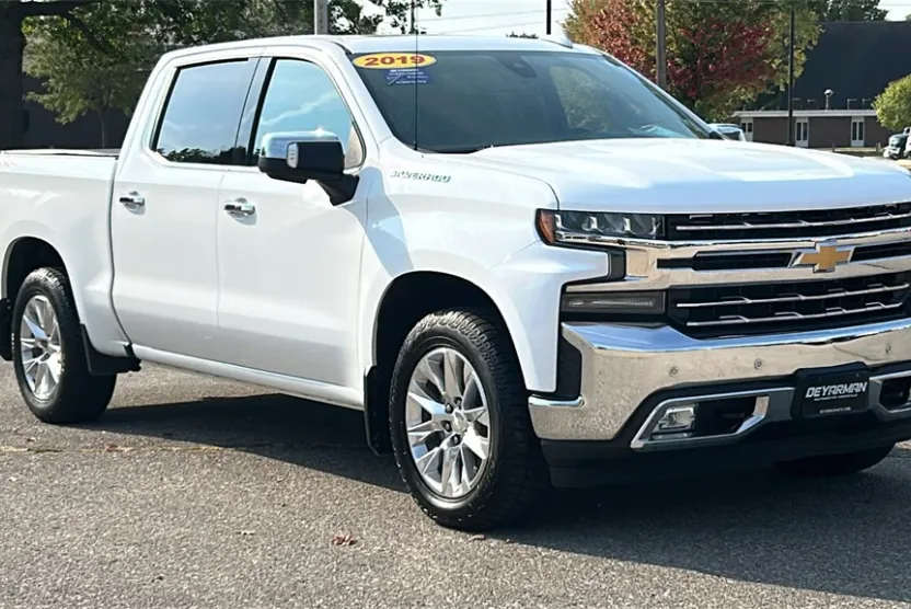 2019 Chevrolet Silverado 1500 LTZ photo 1