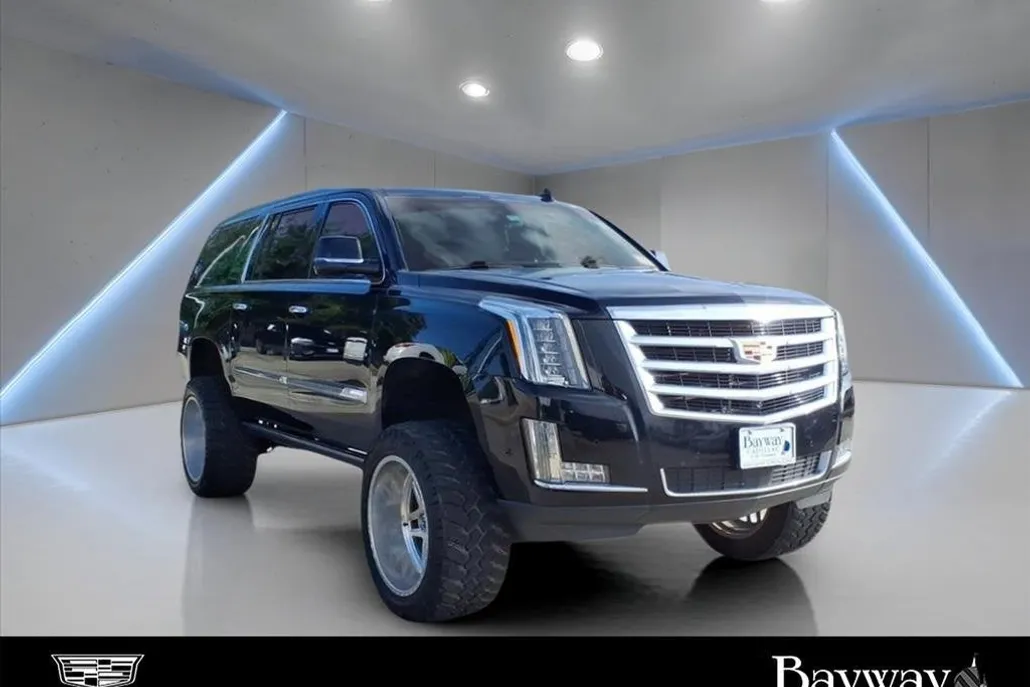 2018 Cadillac Escalade ESV Premium Luxury photo 1