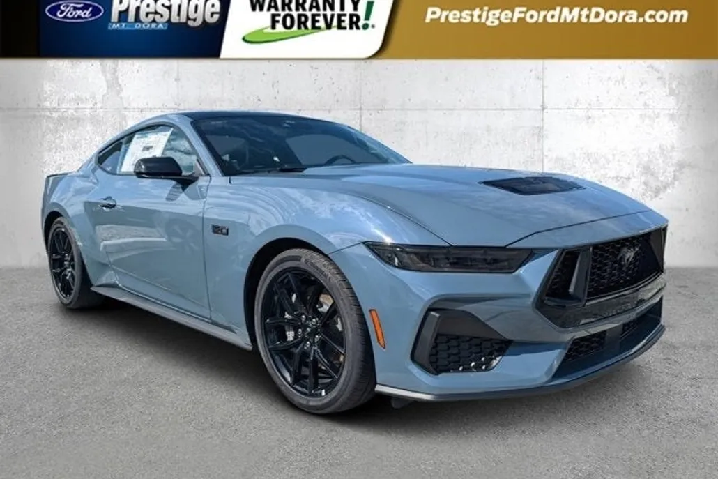 2025 Ford Mustang GT photo 1