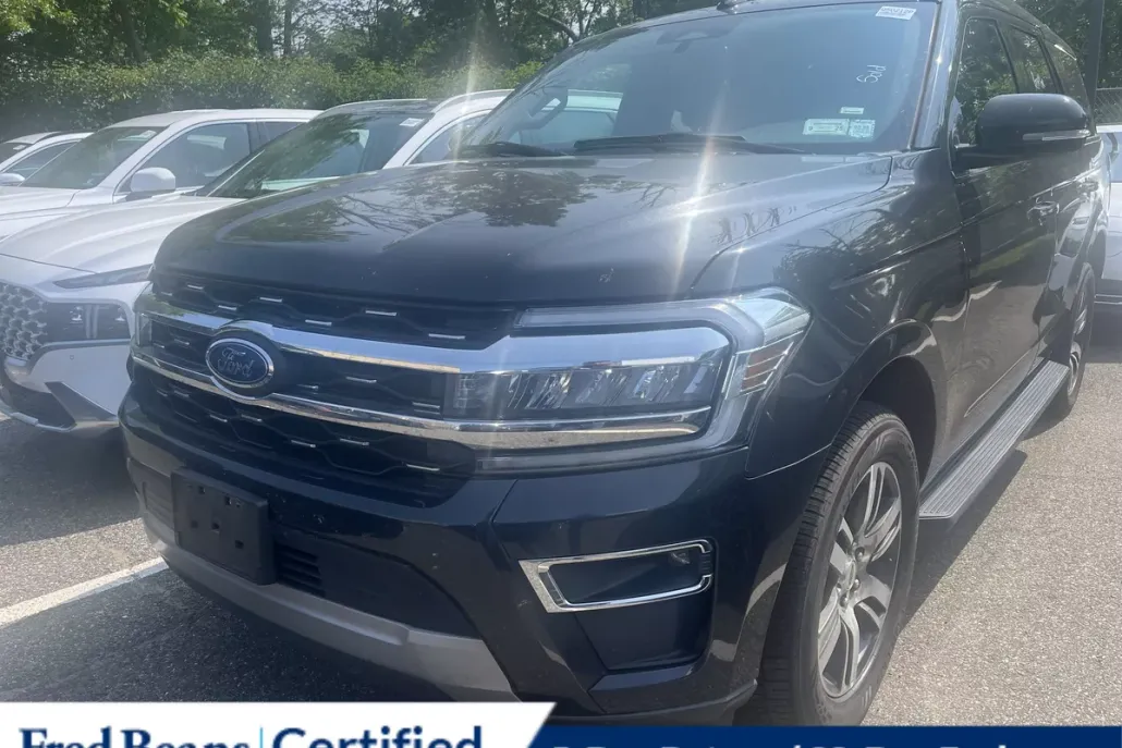 2024 Ford Expedition Limited photo 1
