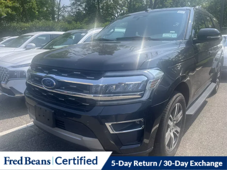 2024 Ford Expedition Limited photo 1