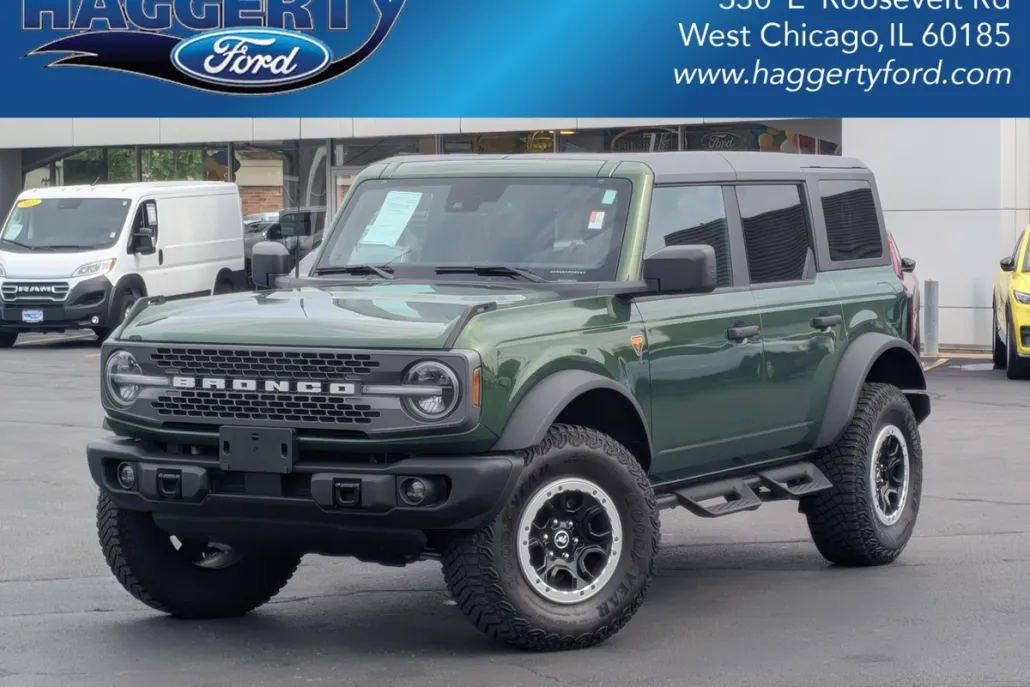 2023 Ford Bronco Badlands photo 1