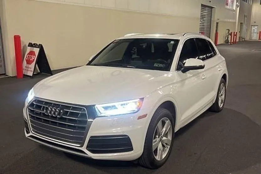 2019 Audi Q5 Premium Plus 45 TFSI photo 1
