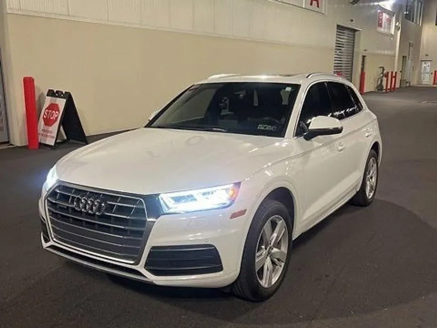 2019 Audi Q5 Premium Plus 45 TFSI photo 1