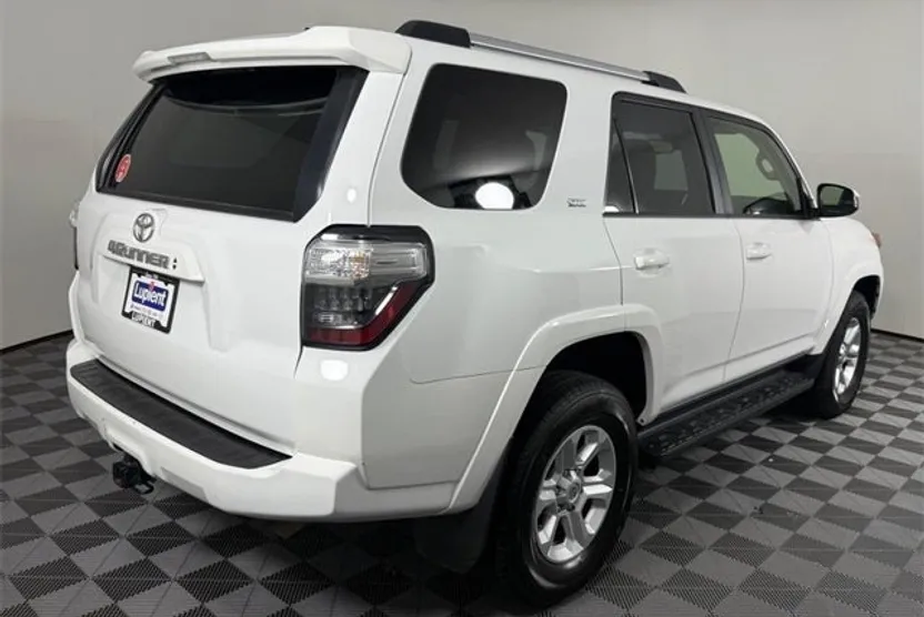 2024 Toyota 4Runner SR5 photo 1