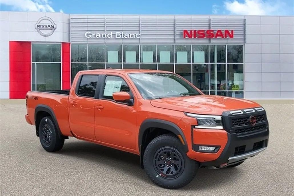 2025 Nissan Frontier PRO-4X photo 1