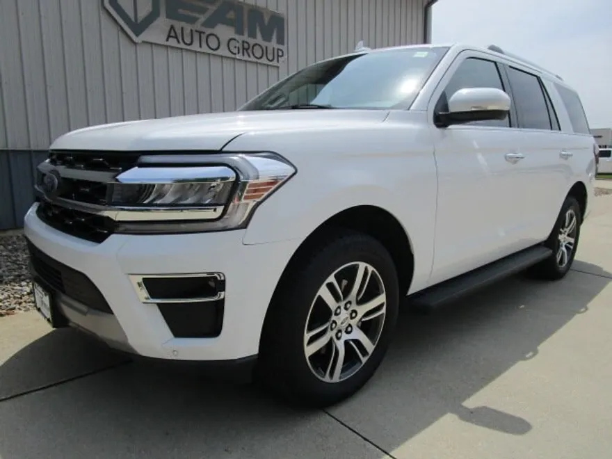2024 Ford Expedition Limited photo 1