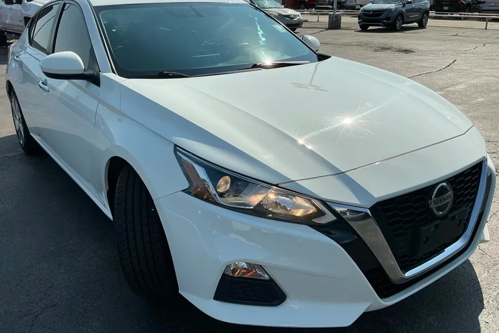 2020 Nissan Altima 2.5 S photo 1