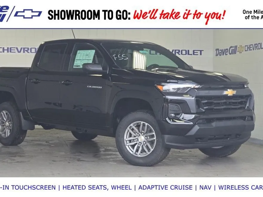 2025 Chevrolet Colorado Work Truck LT photo 1
