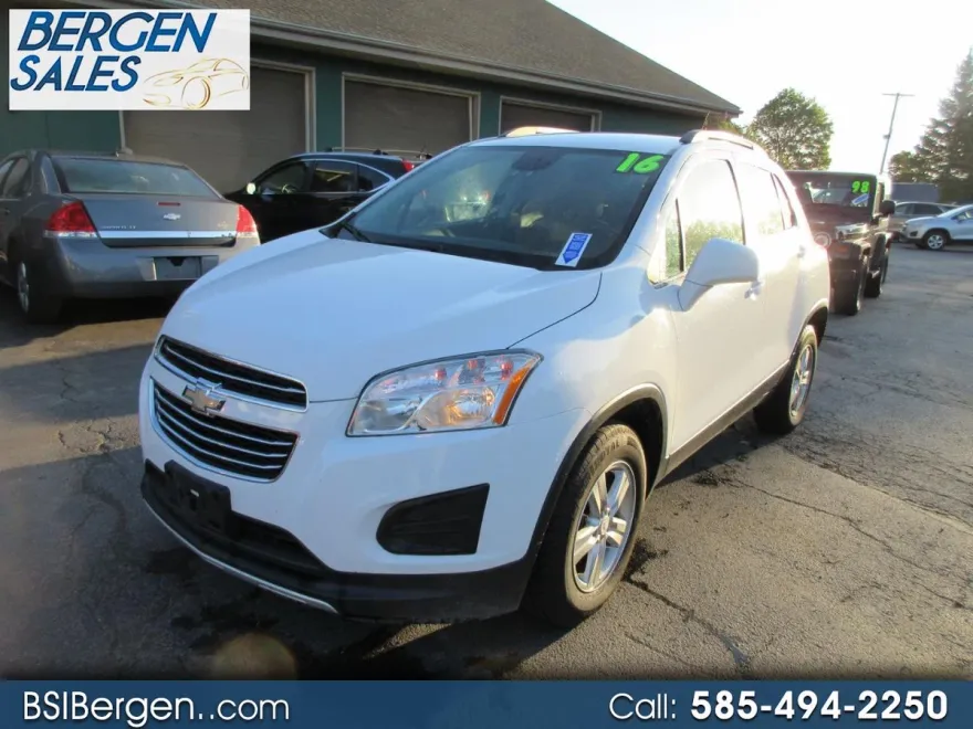 2016 Chevrolet Trax LT photo 1