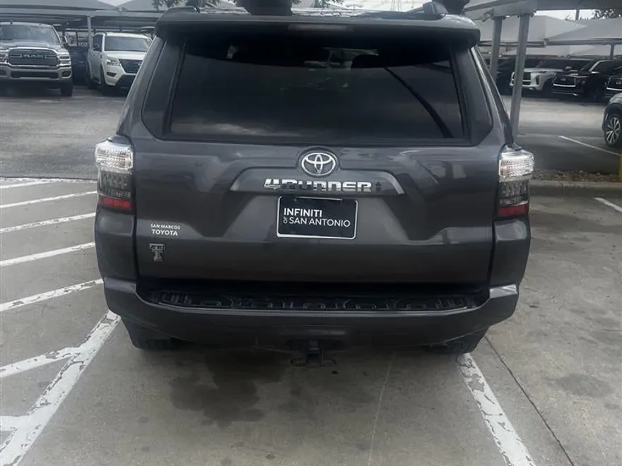 2021 Toyota 4Runner SR5 Premium photo 1