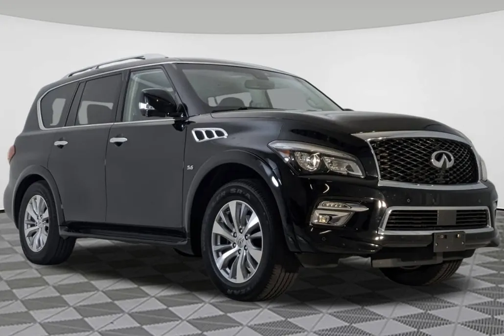 2017 Infiniti QX80 photo 1
