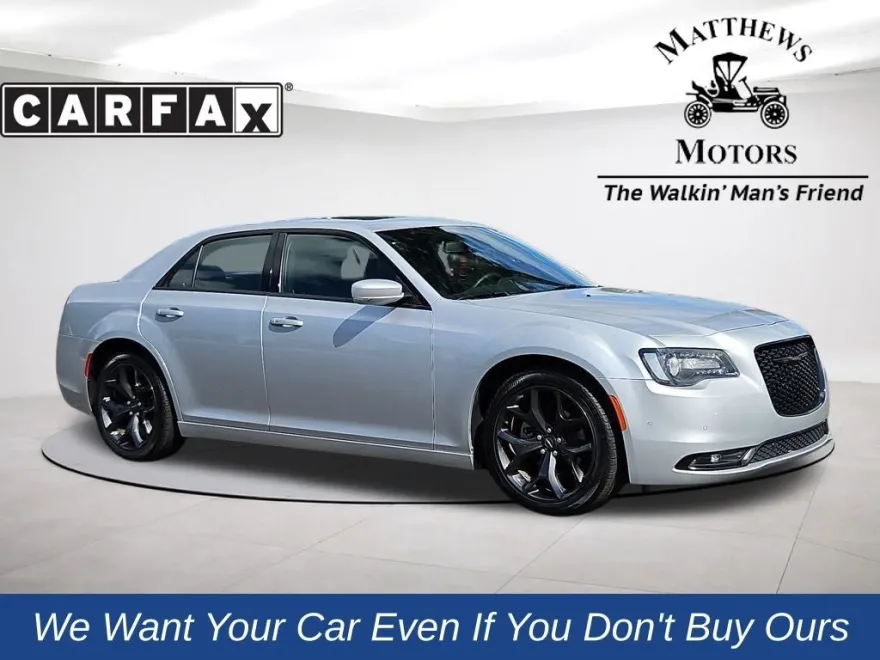 2022 Chrysler 300 S photo 1