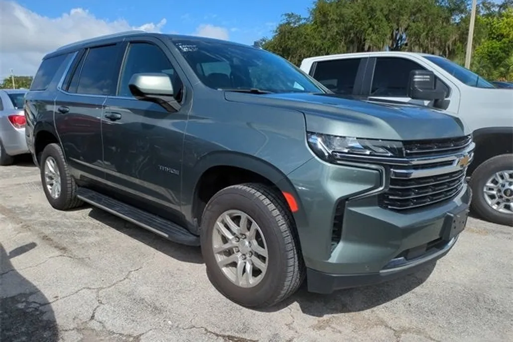 2023 Chevrolet Tahoe LT photo 1