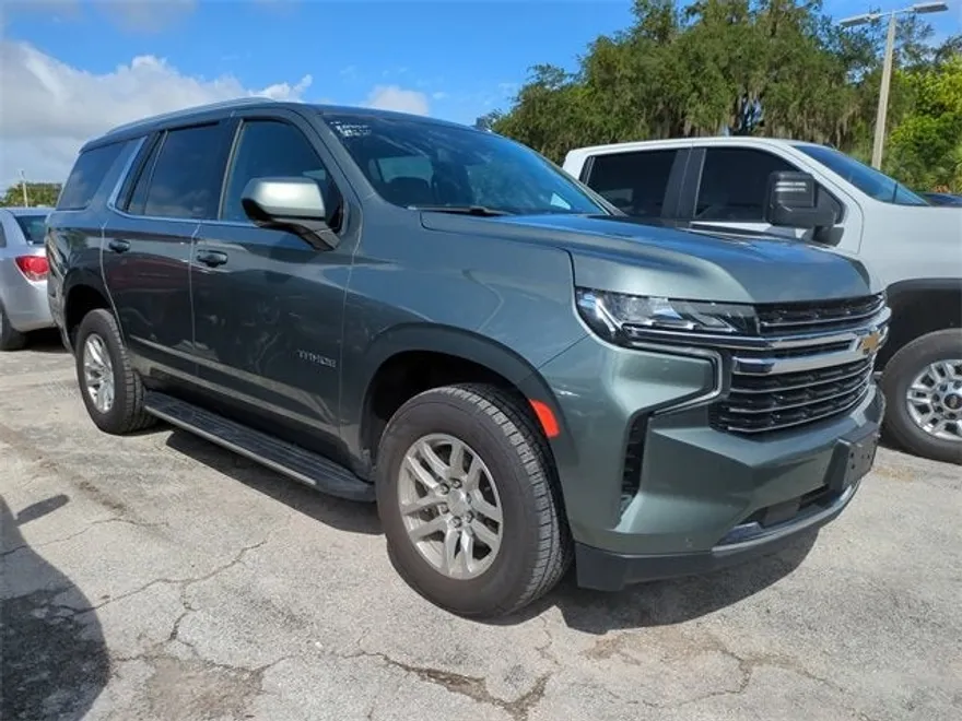 2023 Chevrolet Tahoe LT photo 1