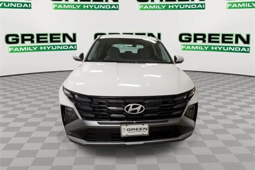 2025 Hyundai Tucson SE photo 1