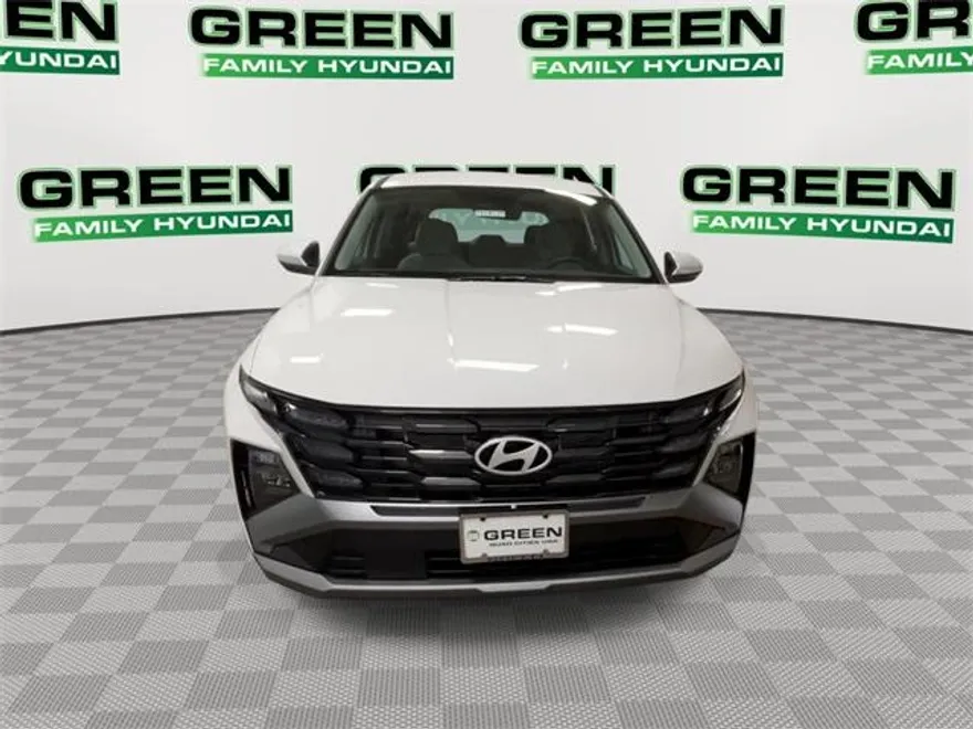2025 Hyundai Tucson SE photo 1
