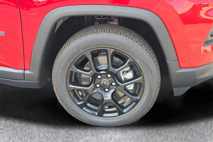 2025 Jeep Compass Latitude photo 1