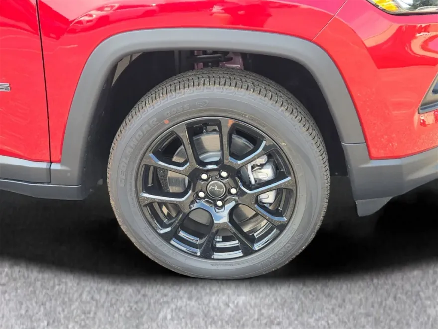 2025 Jeep Compass Latitude photo 1