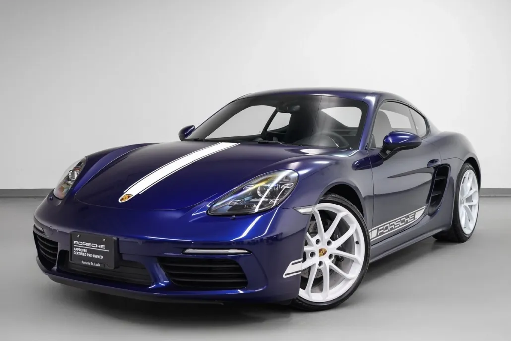 2024 Porsche Cayman photo 1