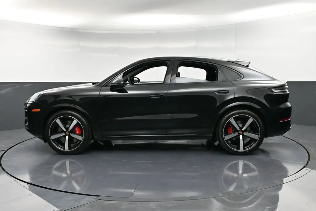 2026 Porsche Cayenne S Coupe photo 1