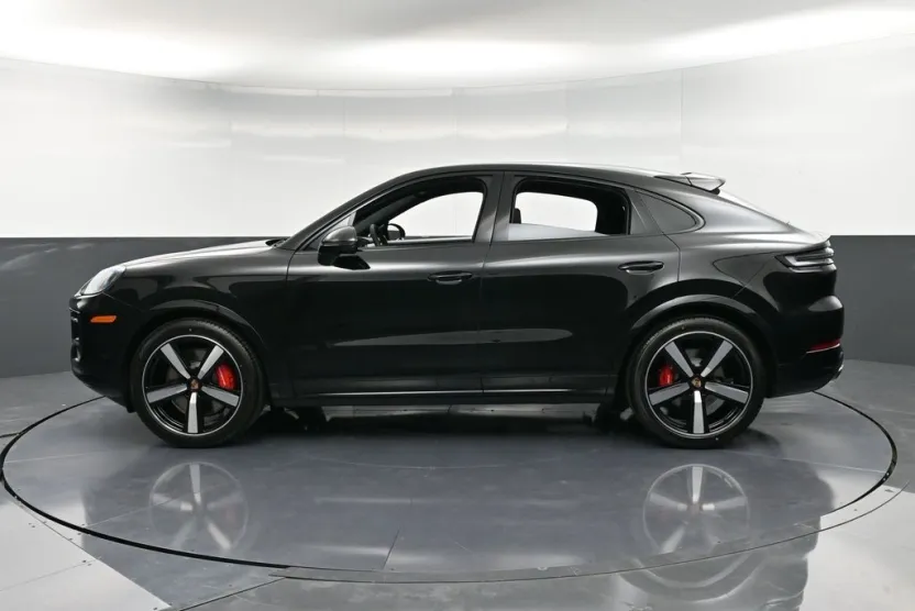 2026 Porsche Cayenne S Coupe photo 1