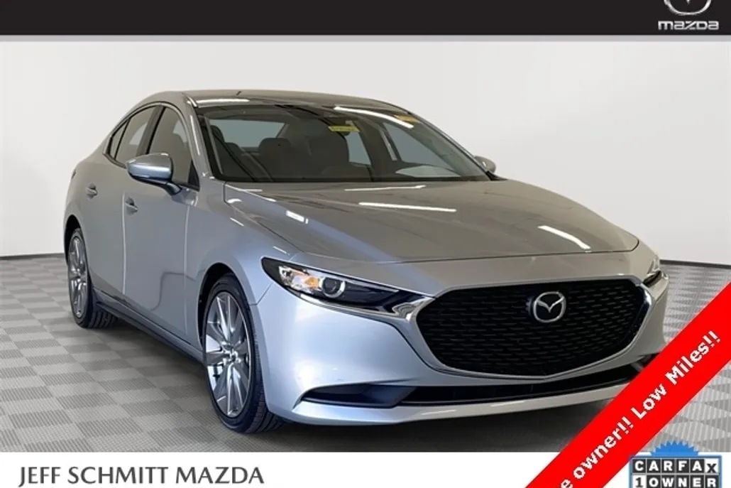 2020 Mazda Mazda3 Select photo 1