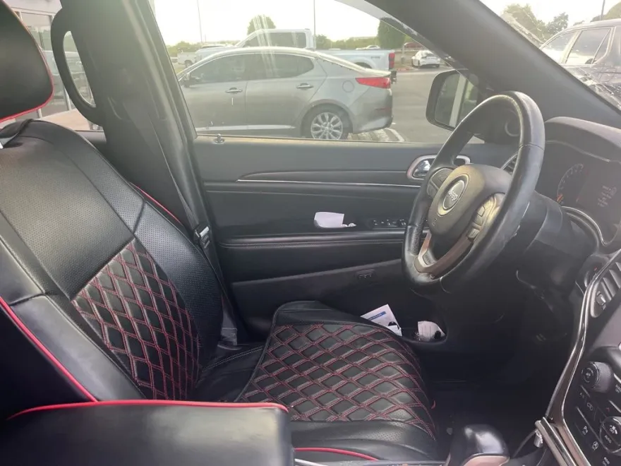 2017 Jeep Grand Cherokee Limited photo 1