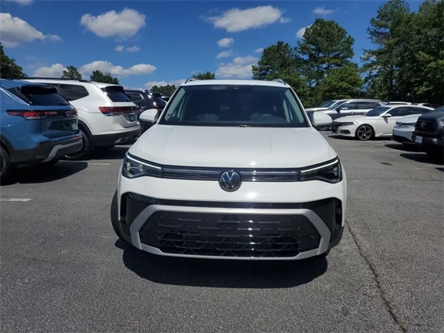 2025 Volkswagen Taos SEL photo 1