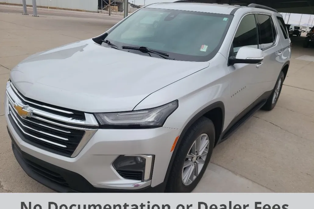 2022 Chevrolet Traverse Leather photo 1