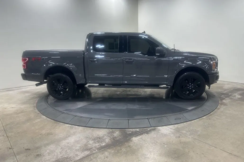 2020 Ford F-150 XLT FX4 photo 1