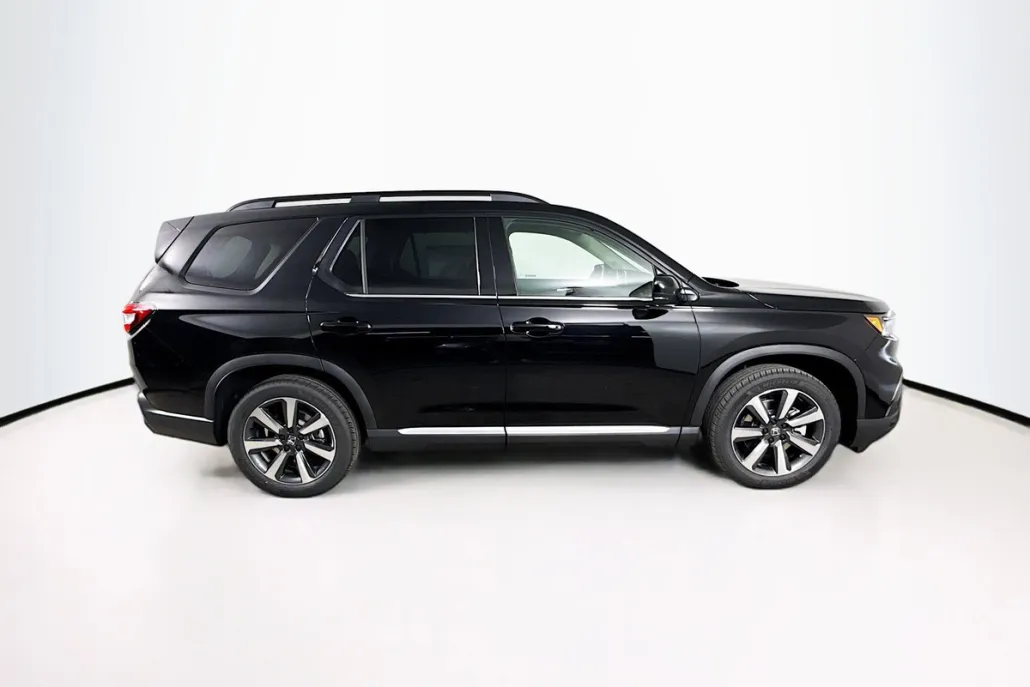 2025 Honda Pilot Touring photo 1