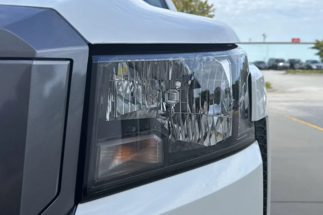2025 Nissan Frontier SV photo 1